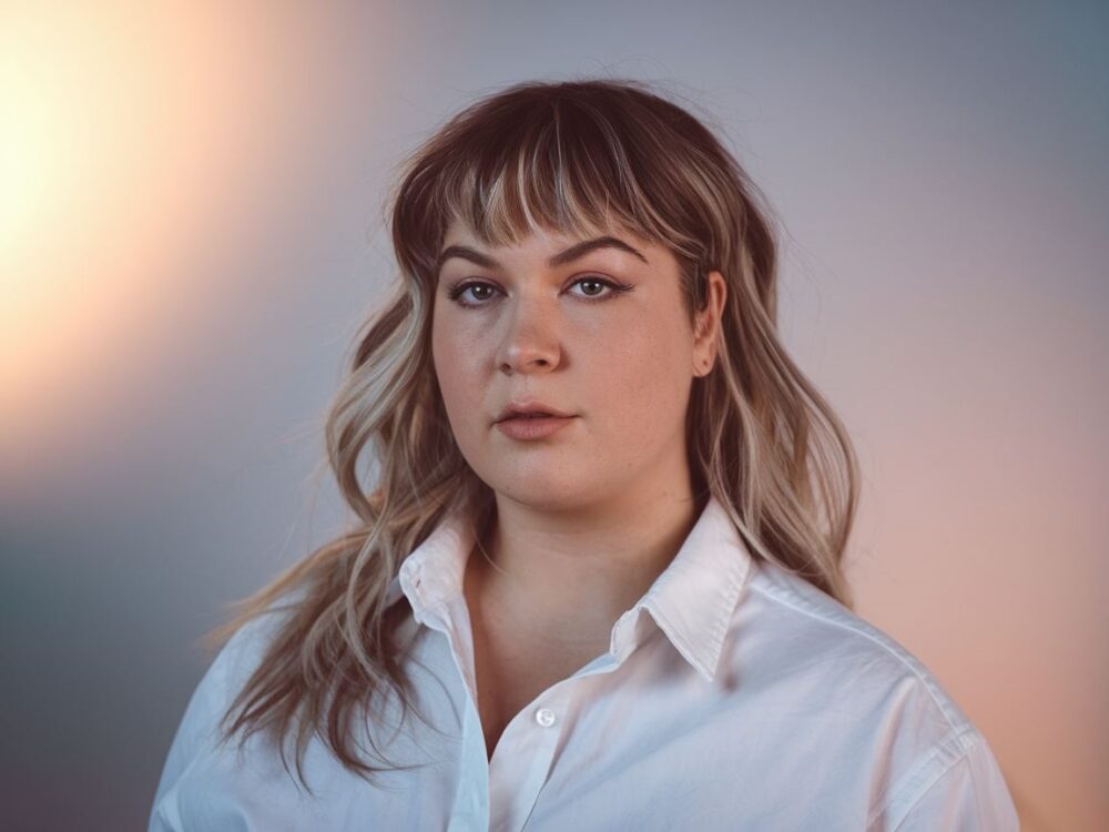 boczne grzywki okrągła twarz